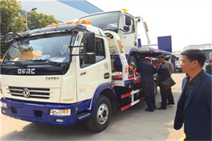 南谯汽车道路救援拖车价格